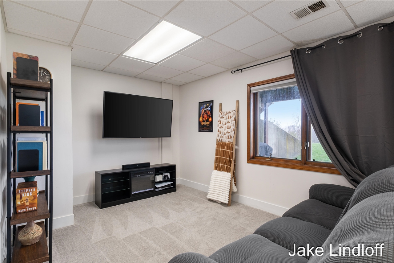 175 84th Street, Byron Center, MI, 49315-8825