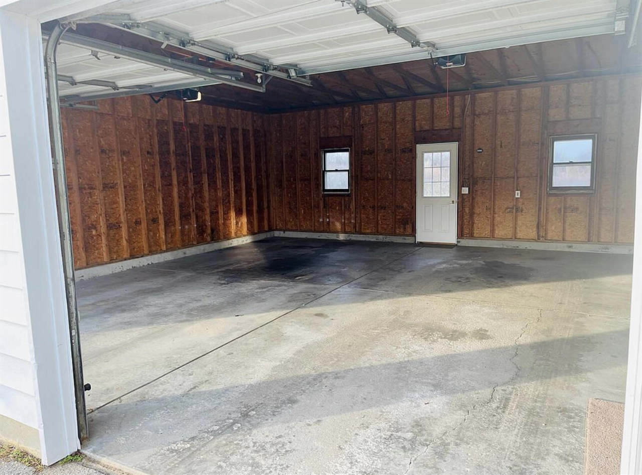 175 84th Street, Byron Center, MI, 49315-8825