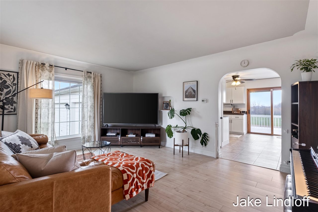 175 84th Street, Byron Center, MI, 49315-8825