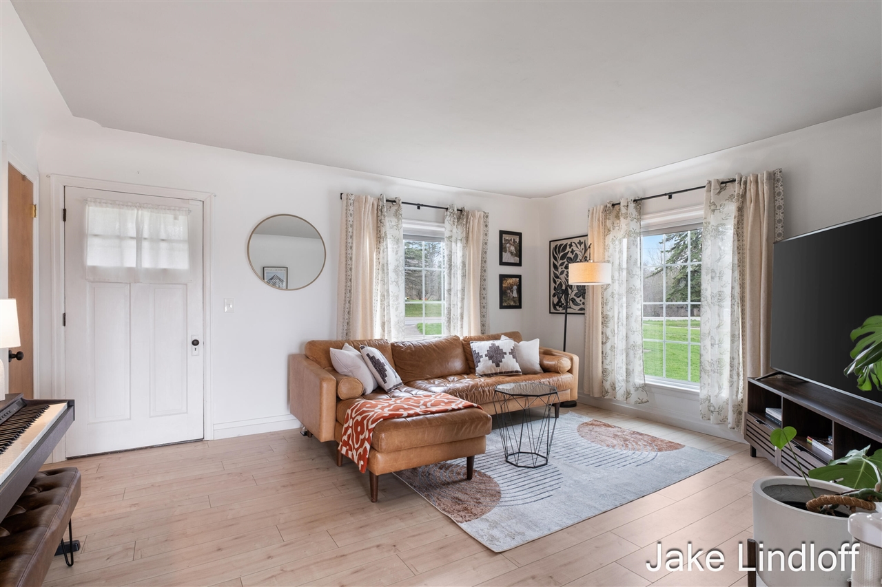 175 84th Street, Byron Center, MI, 49315-8825