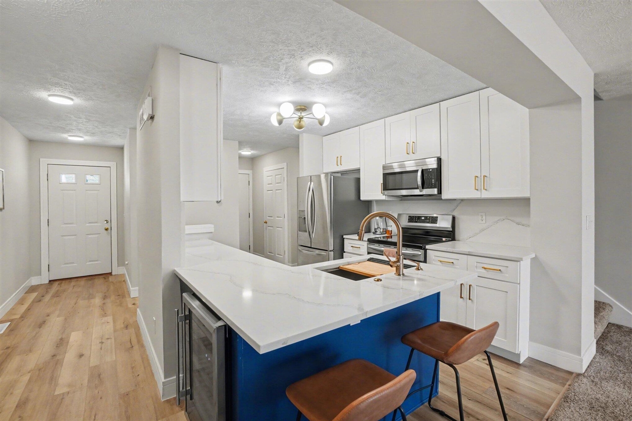 86 Sun Ridge Drive, Holland, MI, 49424-6673