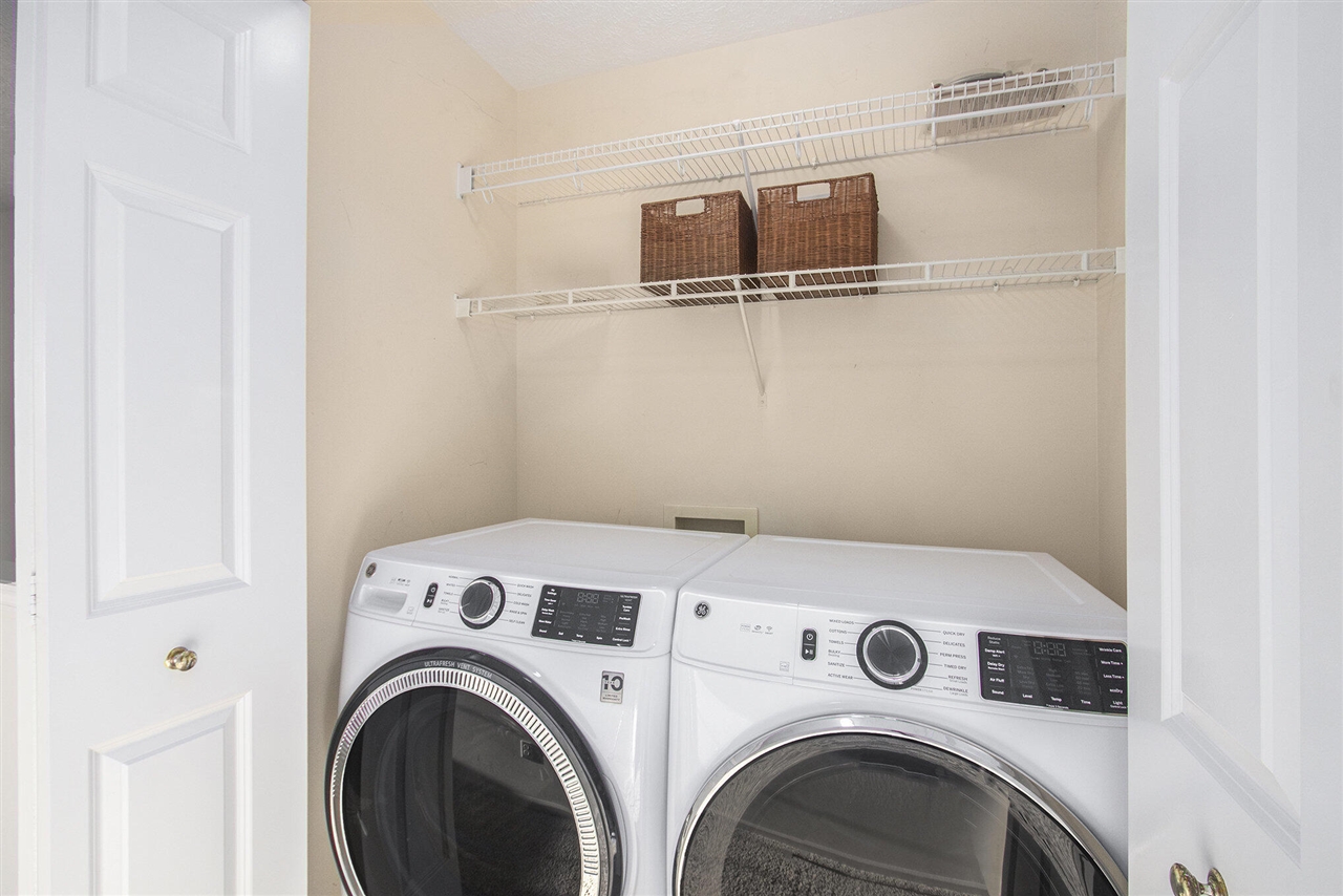 86 Sun Ridge Drive, Holland, MI, 49424-6673