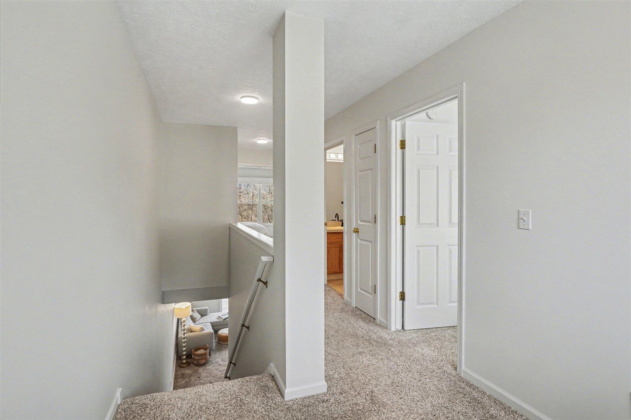 86 Sun Ridge Drive, Holland, MI, 49424-6673