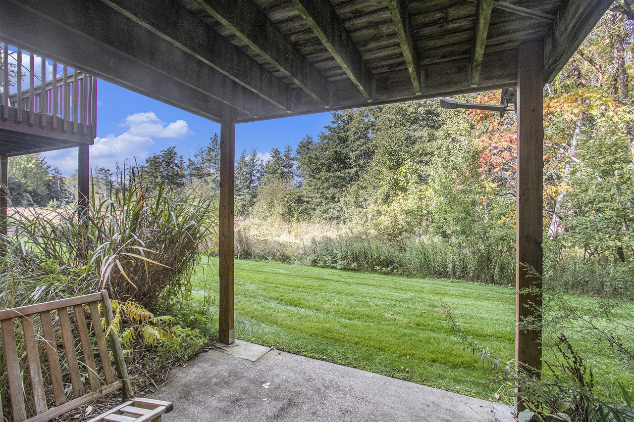 86 Sun Ridge Drive, Holland, MI, 49424-6673