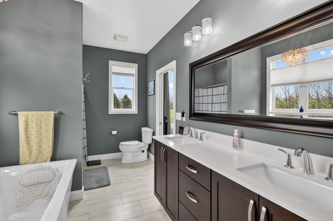 6310 N 32nd Street, Richland, MI, 49083-9425