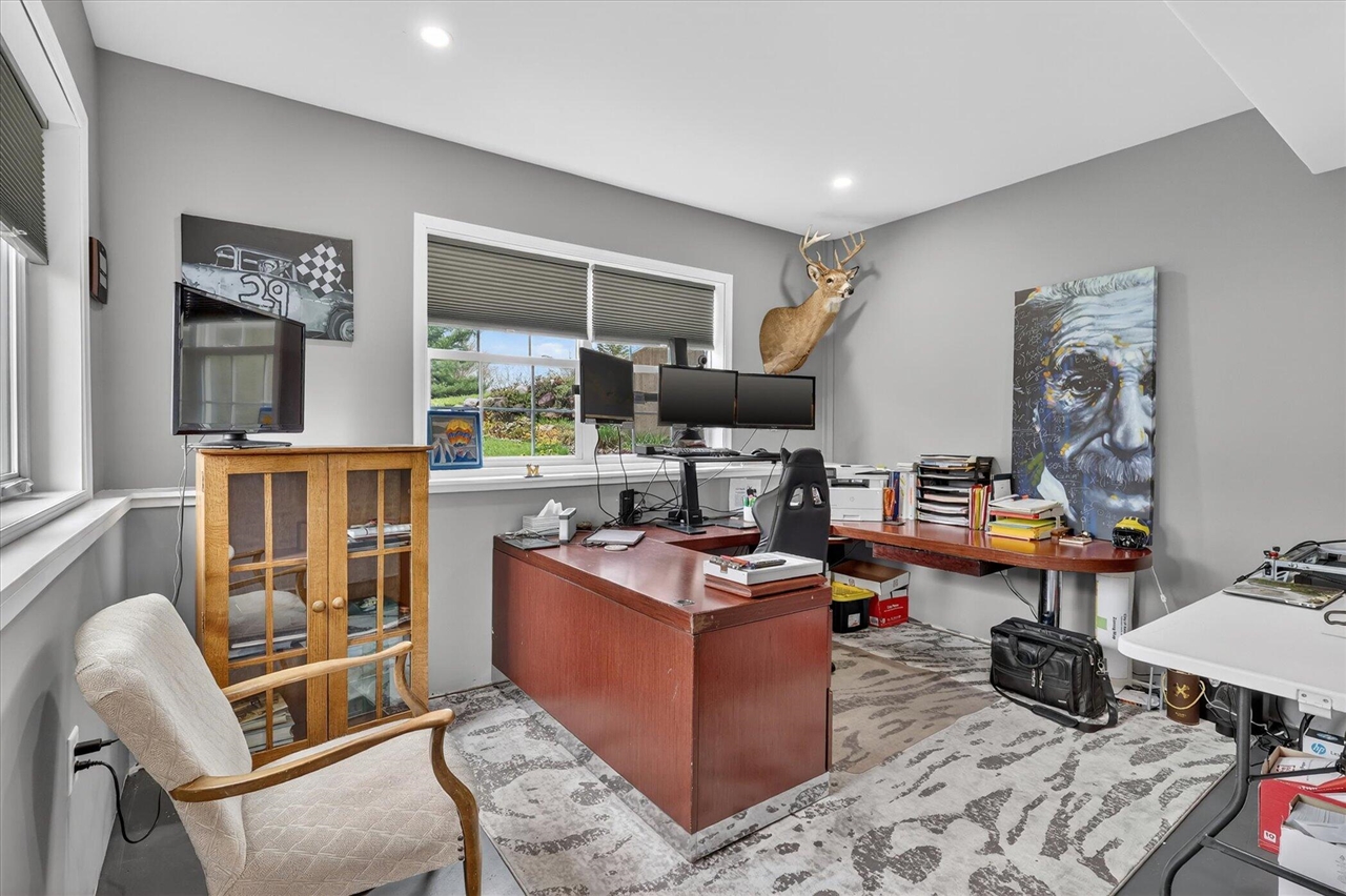 6310 N 32nd Street, Richland, MI, 49083-9425