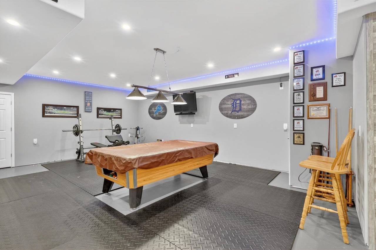 6310 N 32nd Street, Richland, MI, 49083-9425