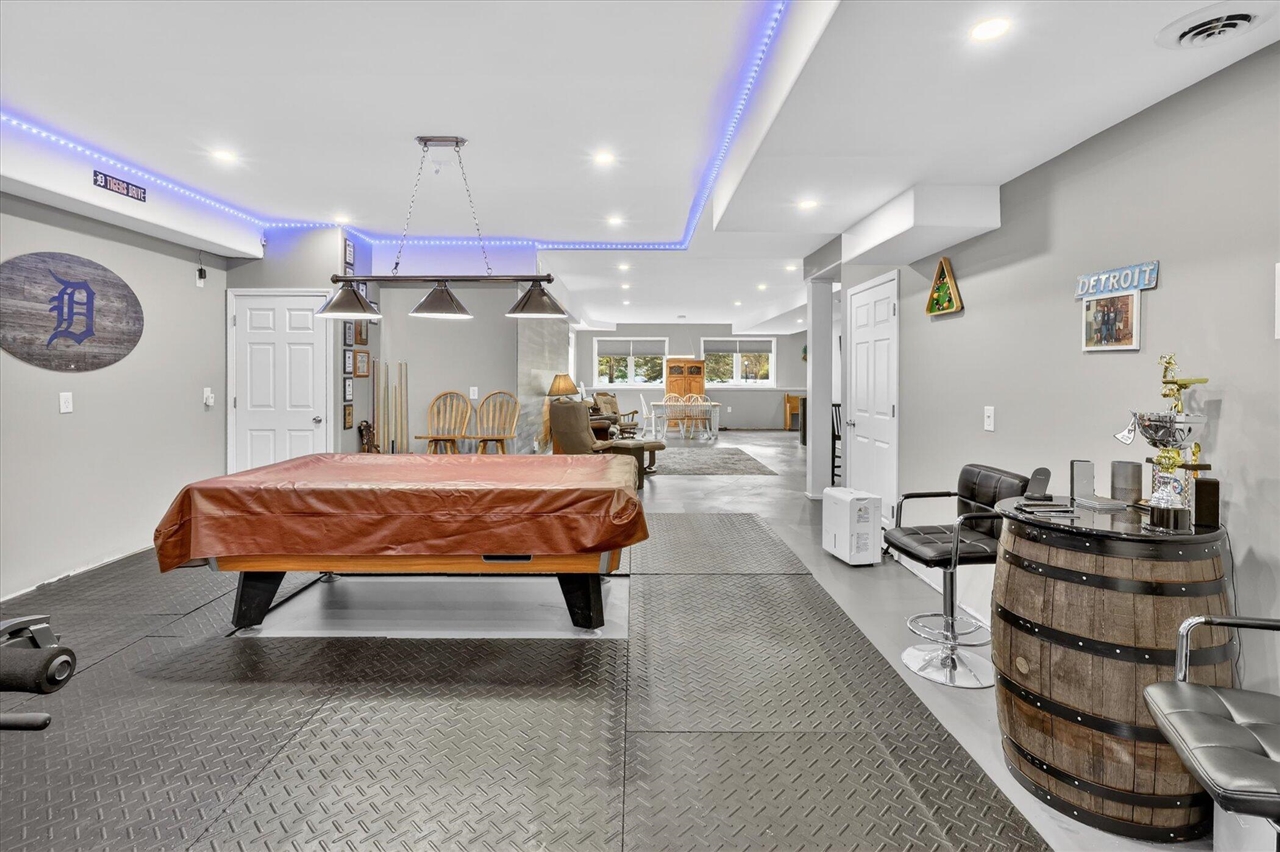 6310 N 32nd Street, Richland, MI, 49083-9425