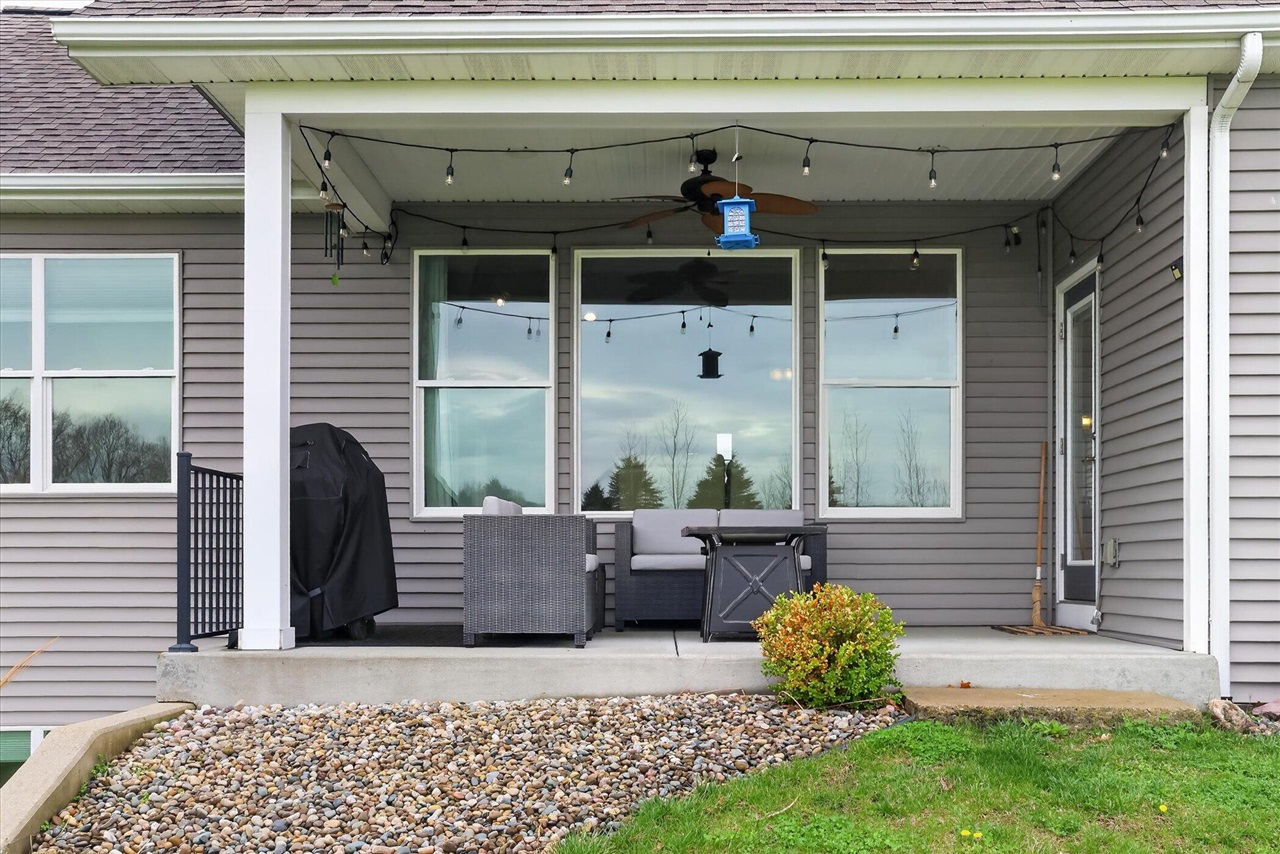 6310 N 32nd Street, Richland, MI, 49083-9425