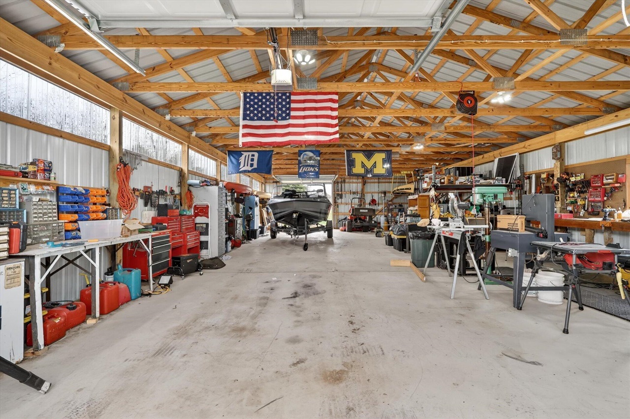 6310 N 32nd Street, Richland, MI, 49083-9425