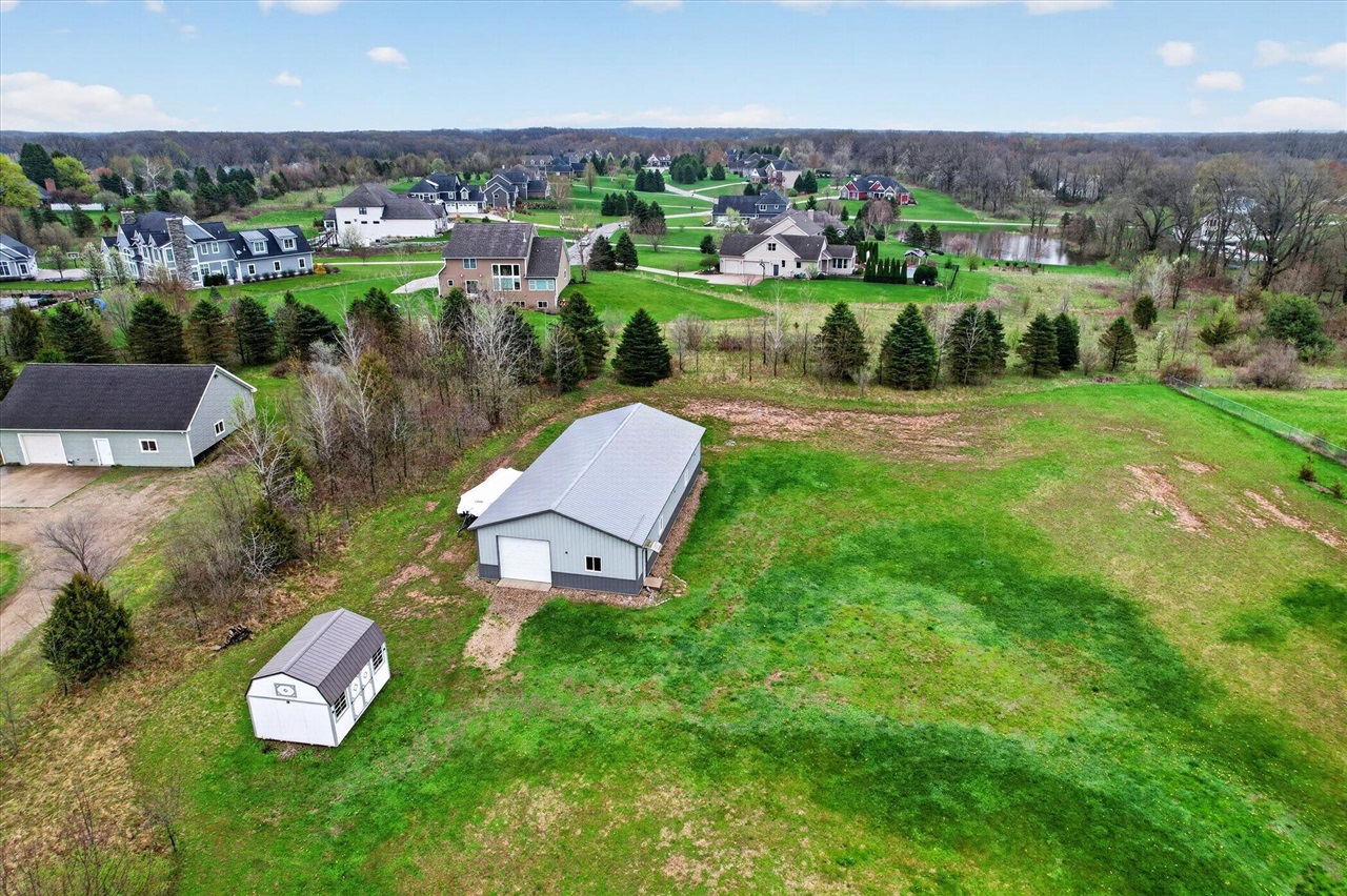 6310 N 32nd Street, Richland, MI, 49083-9425