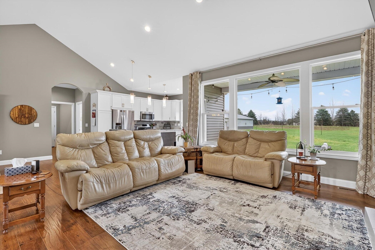 6310 N 32nd Street, Richland, MI, 49083-9425