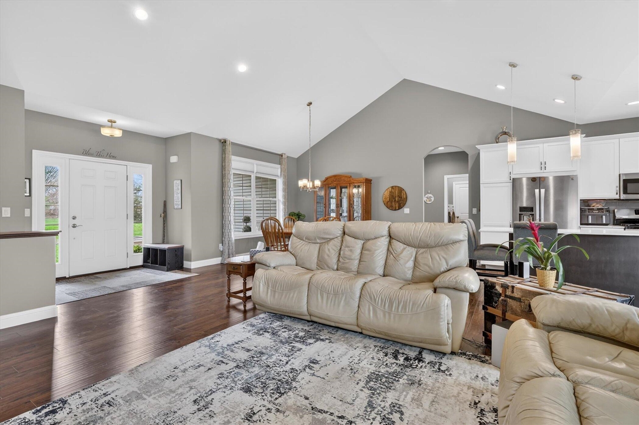 6310 N 32nd Street, Richland, MI, 49083-9425