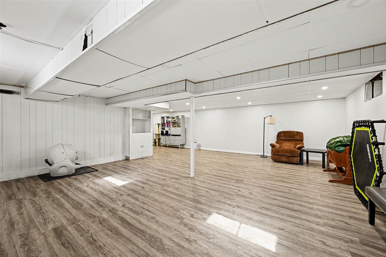 2419 Faye Drive, Ann Arbor, MI, 48103-3418