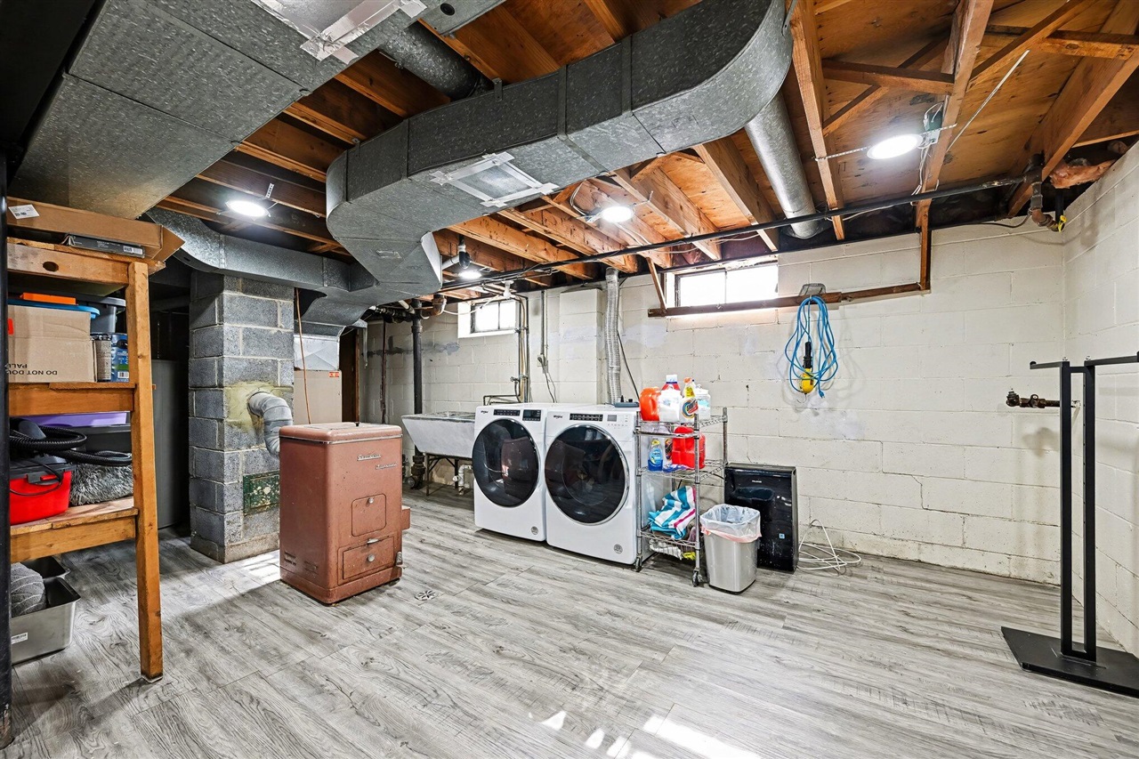 2419 Faye Drive, Ann Arbor, MI, 48103-3418