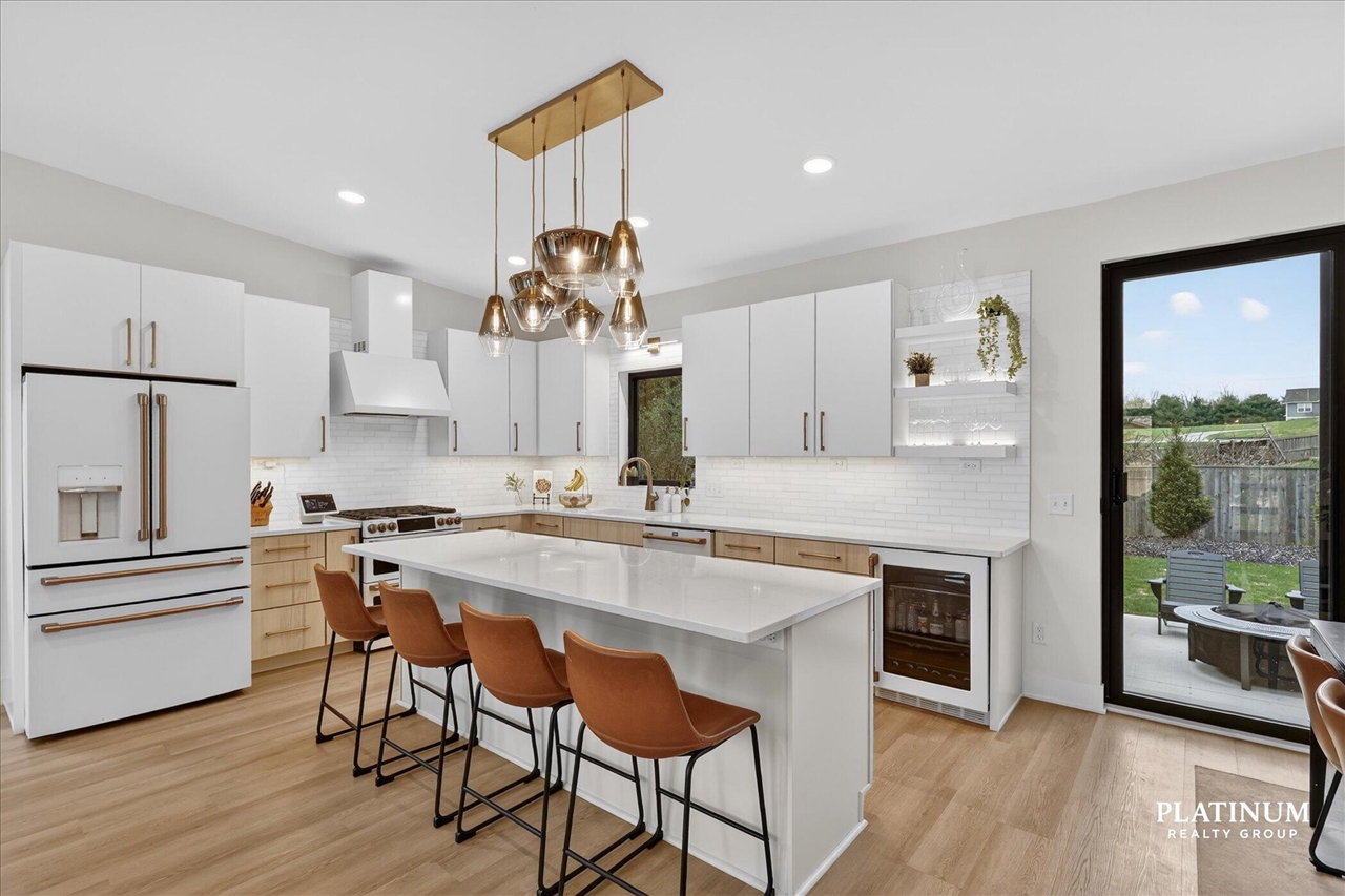 6879 Vista De Oro Drive, Rockford, MI, 49341-9469