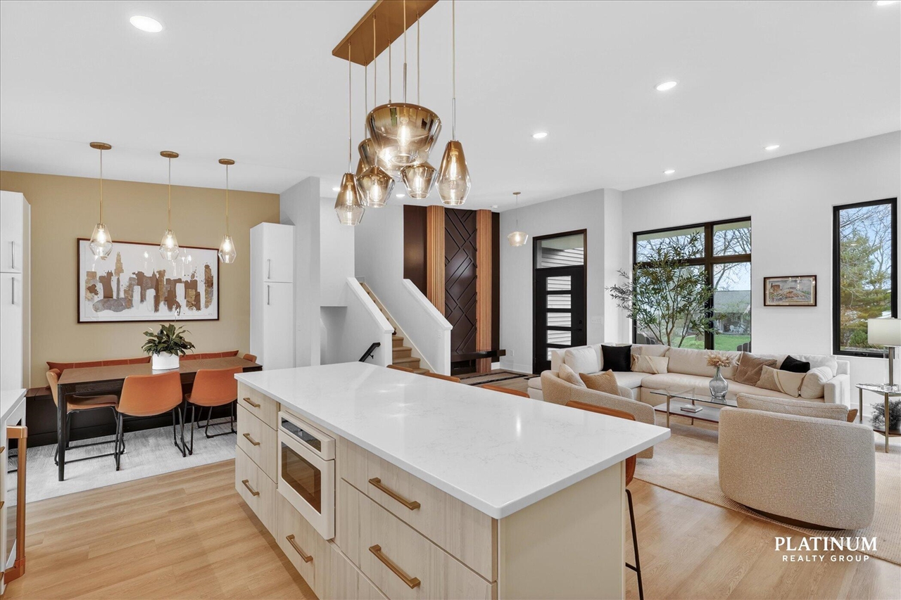 6879 Vista De Oro Drive, Rockford, MI, 49341-9469