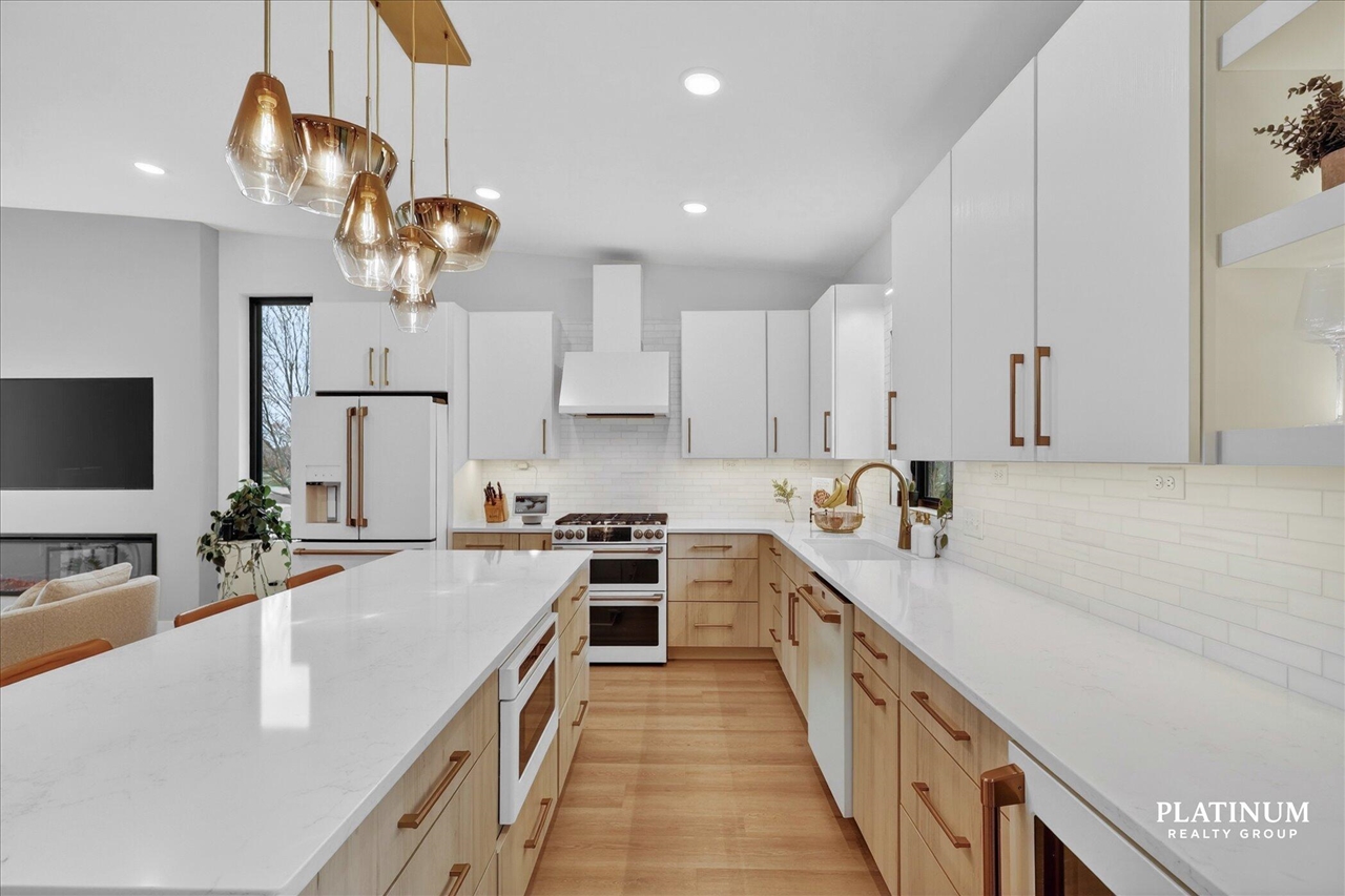 6879 Vista De Oro Drive, Rockford, MI, 49341-9469