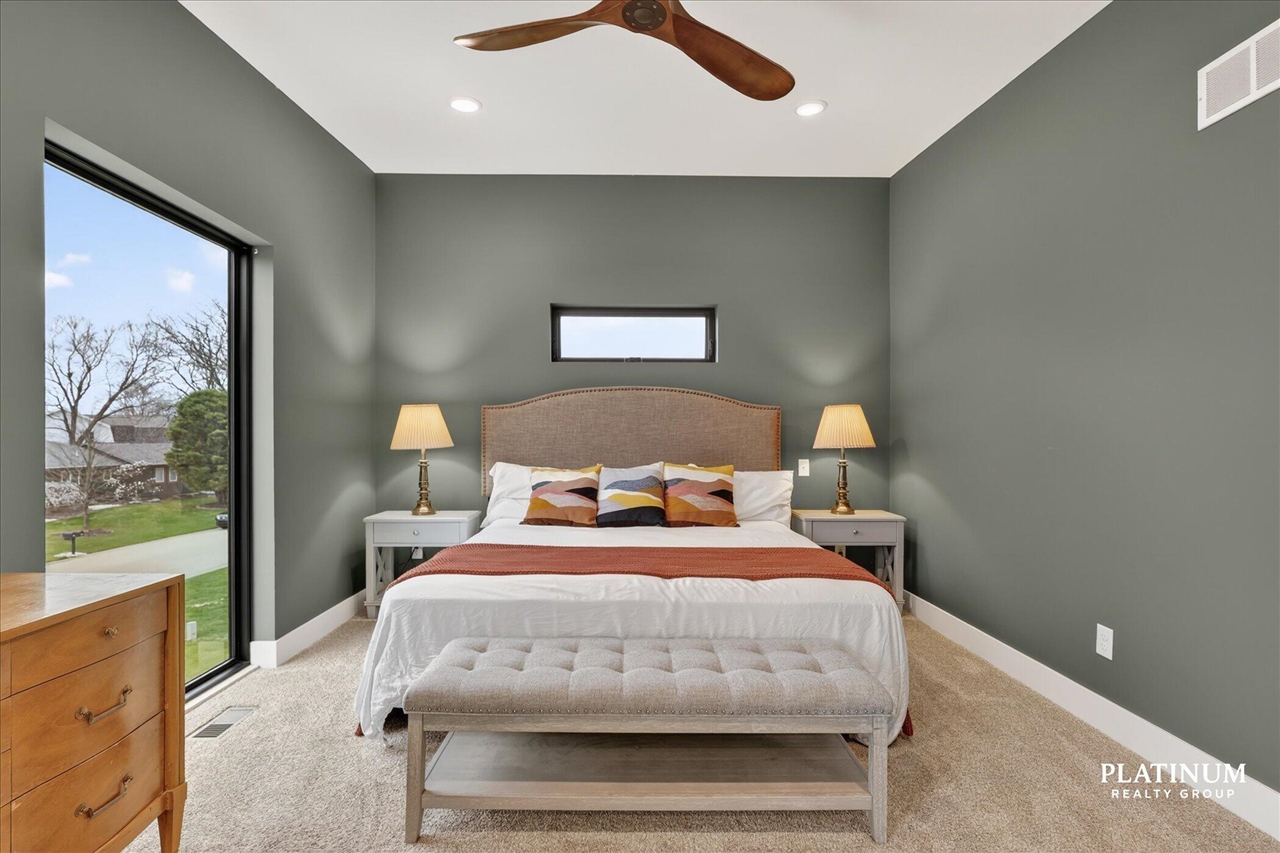 6879 Vista De Oro Drive, Rockford, MI, 49341-9469