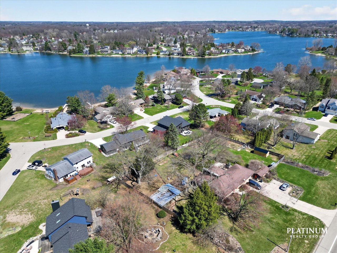 6879 Vista De Oro Drive, Rockford, MI, 49341-9469