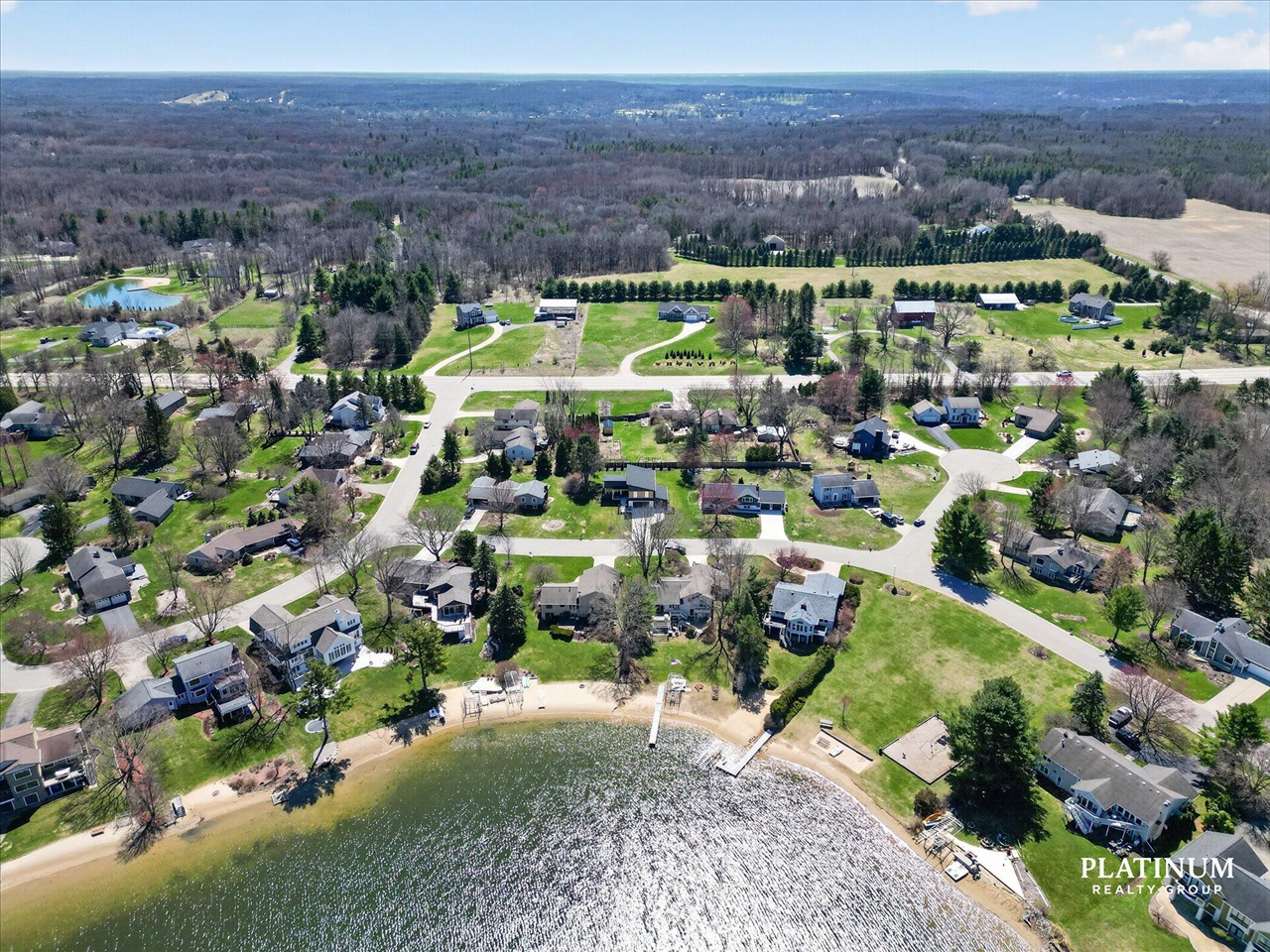 6879 Vista De Oro Drive, Rockford, MI, 49341-9469