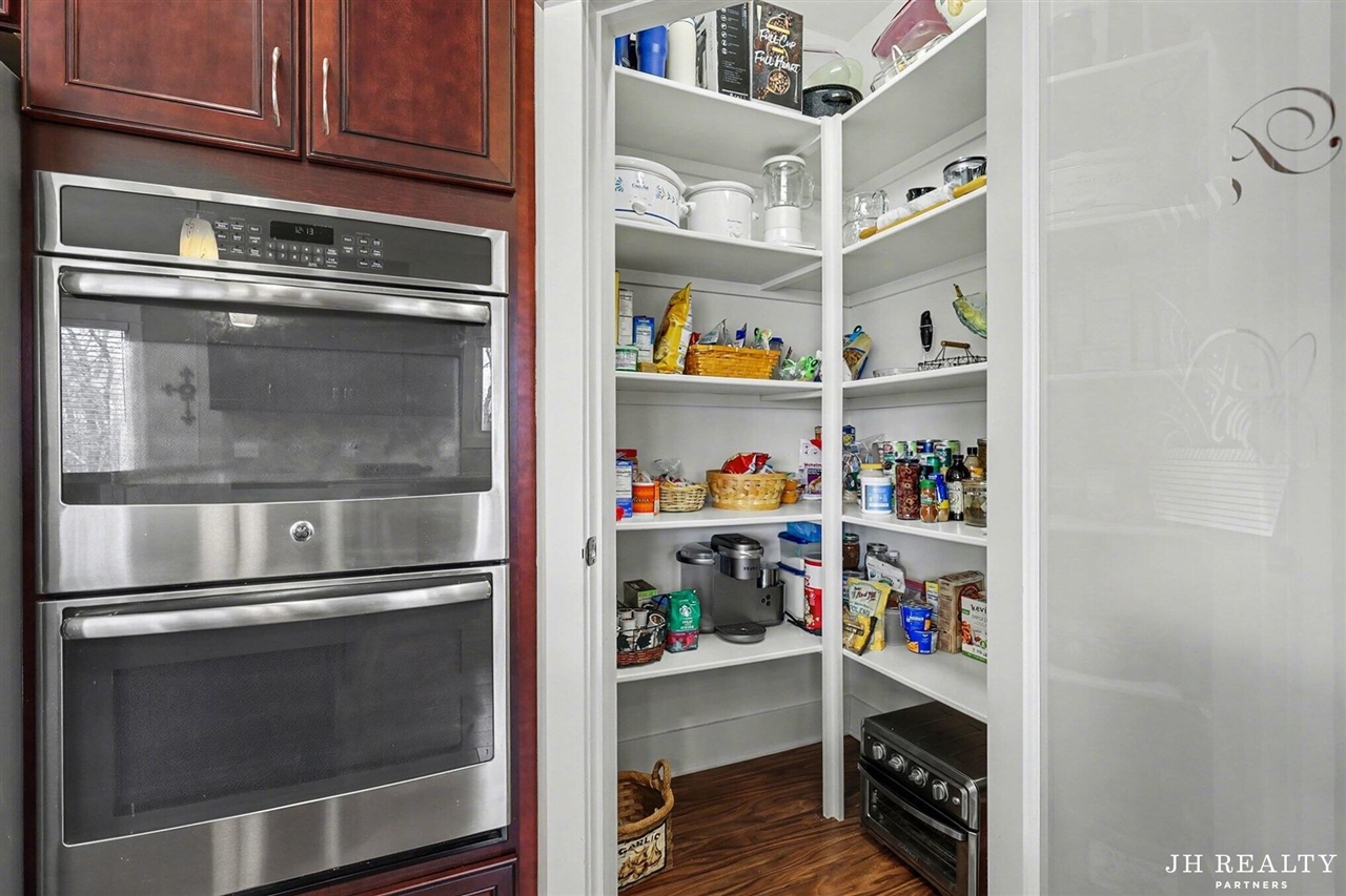 2627 Oak Highland Court, Lowell, MI, 49331