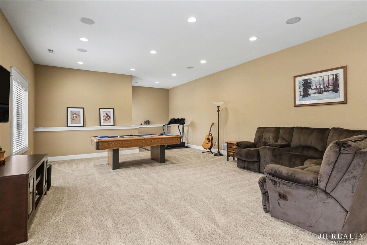 2627 Oak Highland Court, Lowell, MI, 49331