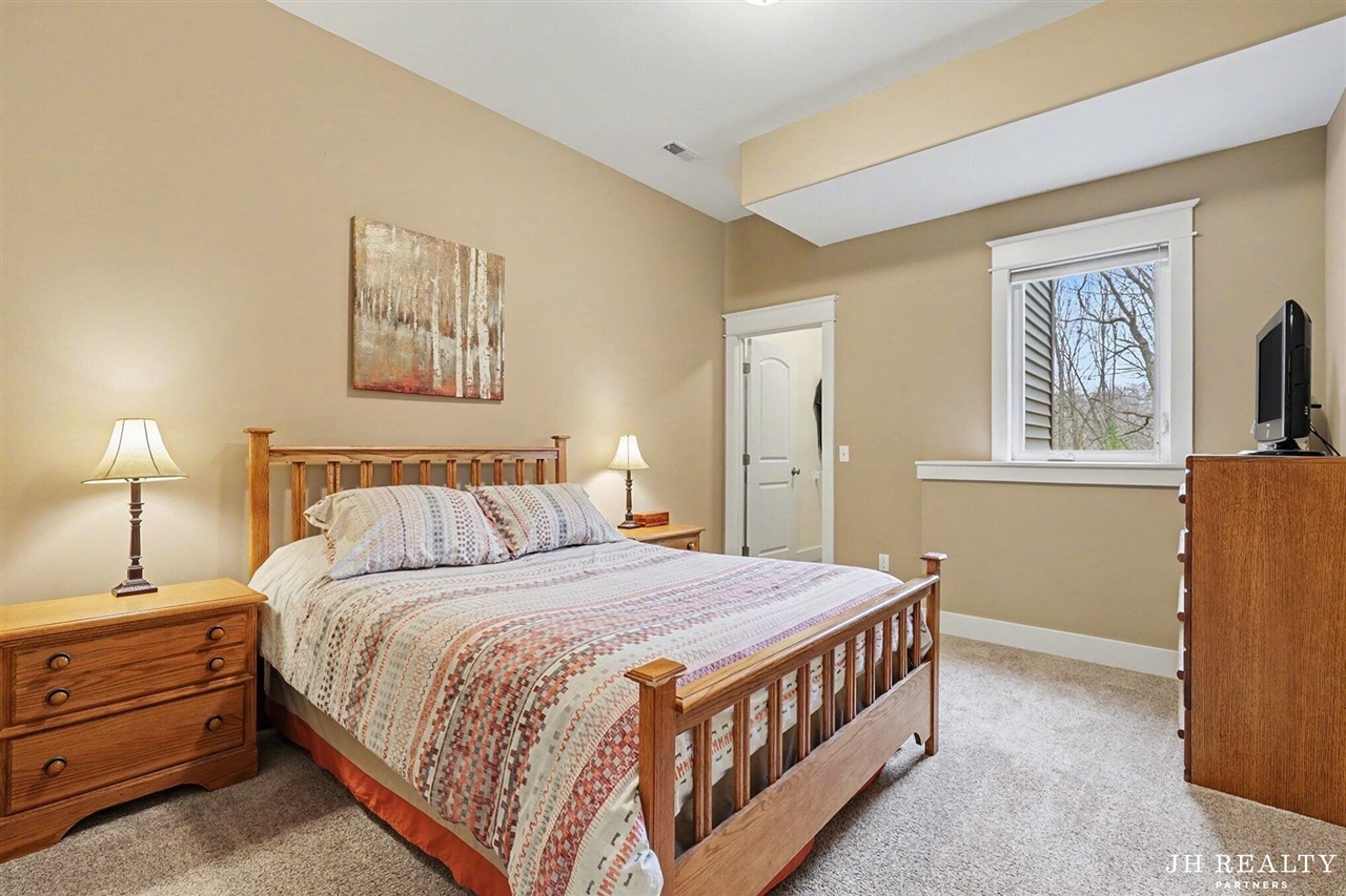 2627 Oak Highland Court, Lowell, MI, 49331