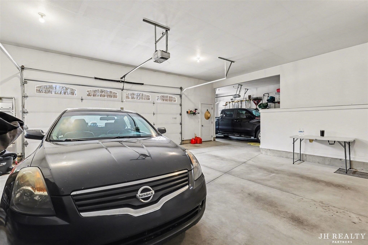 2627 Oak Highland Court, Lowell, MI, 49331