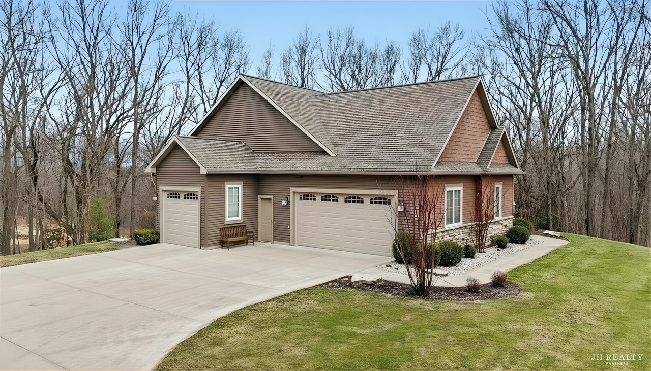 2627 Oak Highland Court, Lowell, MI, 49331