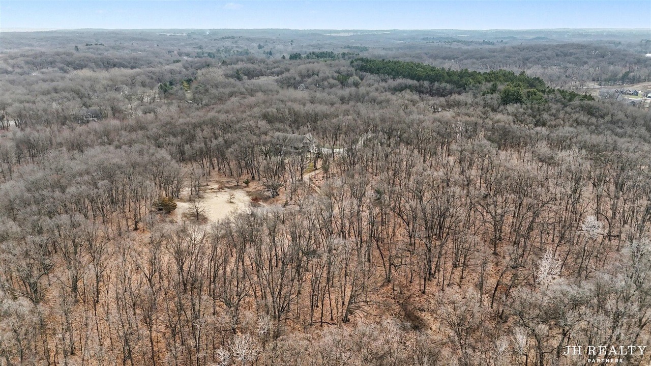 2627 Oak Highland Court, Lowell, MI, 49331