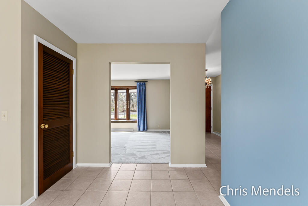 313 Robbins Road, Grand Haven, MI, 49417-9315