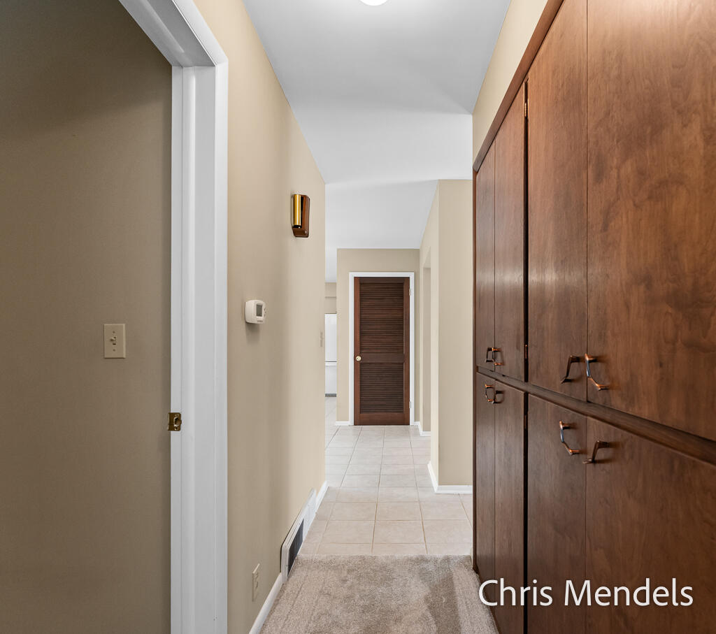 313 Robbins Road, Grand Haven, MI, 49417-9315