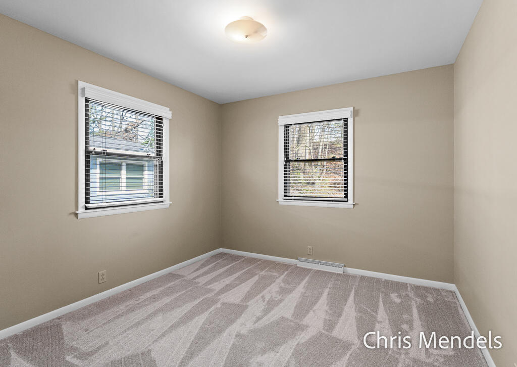 313 Robbins Road, Grand Haven, MI, 49417-9315