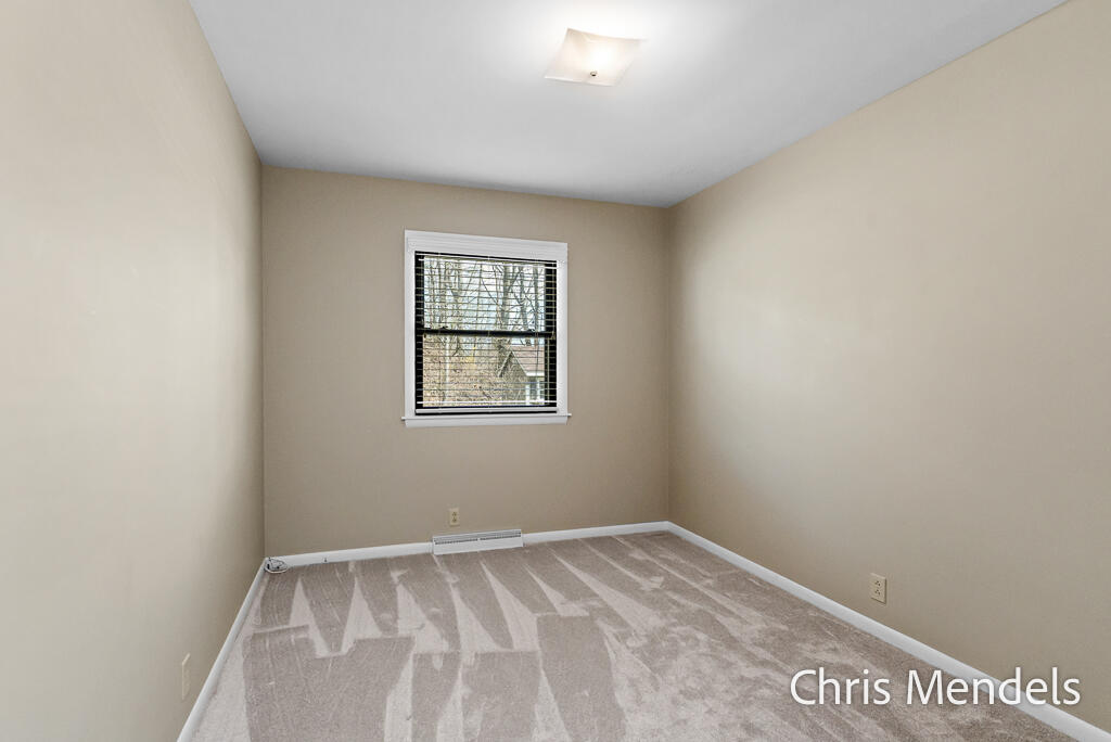 313 Robbins Road, Grand Haven, MI, 49417-9315