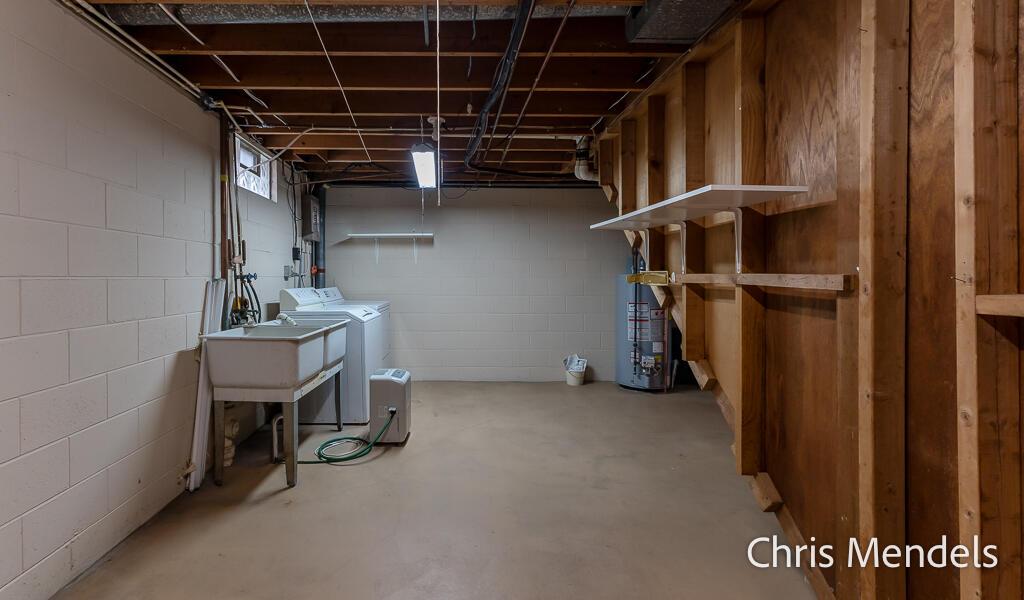 313 Robbins Road, Grand Haven, MI, 49417-9315