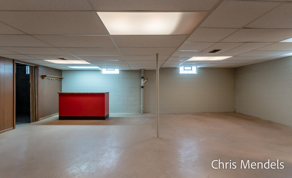 313 Robbins Road, Grand Haven, MI, 49417-9315