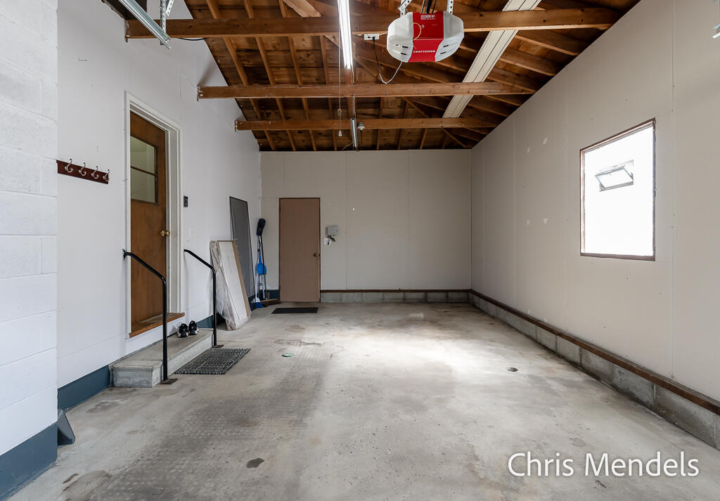 313 Robbins Road, Grand Haven, MI, 49417-9315