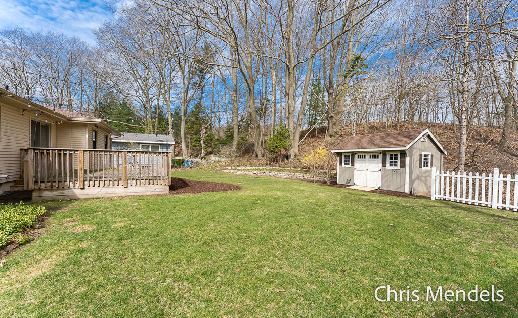 313 Robbins Road, Grand Haven, MI, 49417-9315