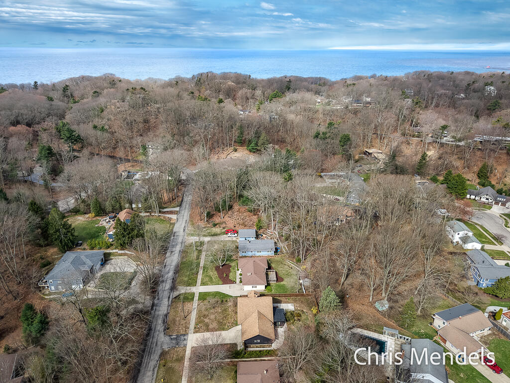 313 Robbins Road, Grand Haven, MI, 49417-9315