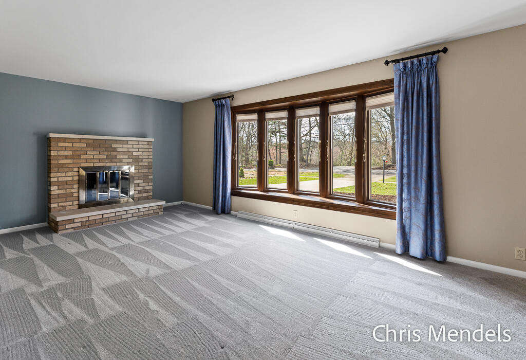 313 Robbins Road, Grand Haven, MI, 49417-9315