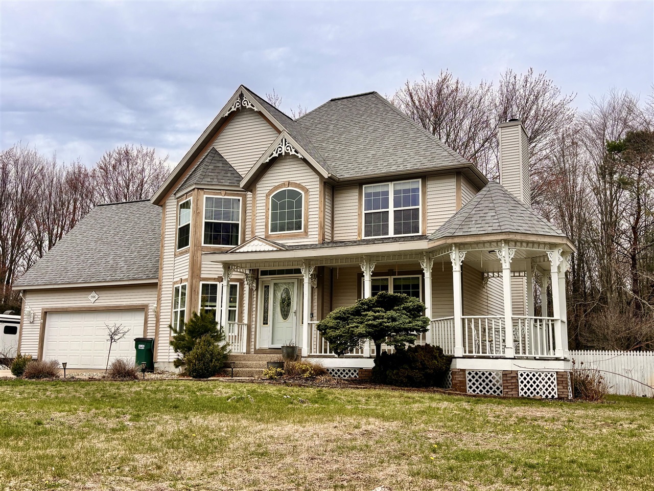 1106 Brookway Court, Norton Shores, MI, 49441-7007