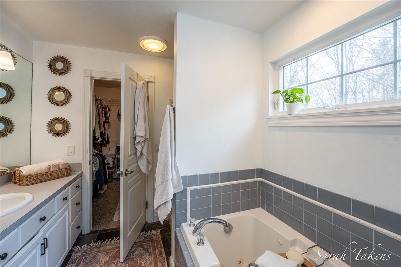 1106 Brookway Court, Norton Shores, MI, 49441-7007