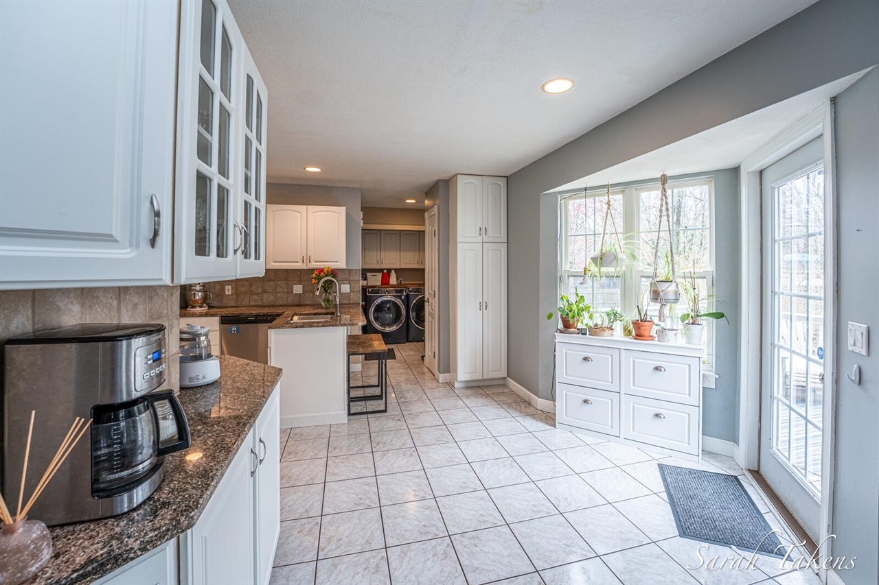 1106 Brookway Court, Norton Shores, MI, 49441-7007