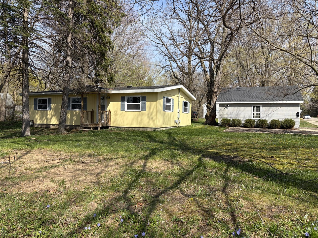 835 South Haven Place, South Haven, MI, 49090-1814