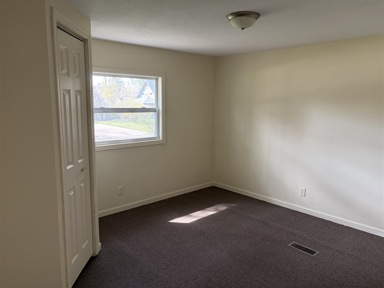 835 South Haven Place, South Haven, MI, 49090-1814