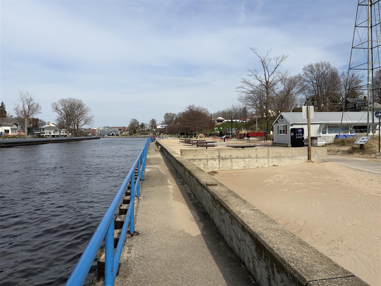 835 South Haven Place, South Haven, MI, 49090-1814