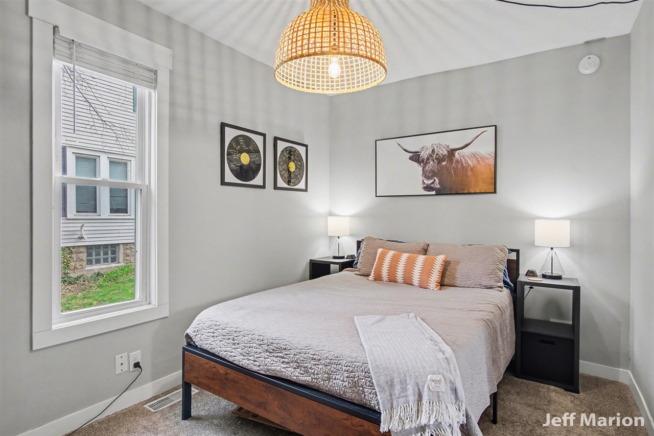 1523 North Avenue, Grand Rapids, MI, 49505