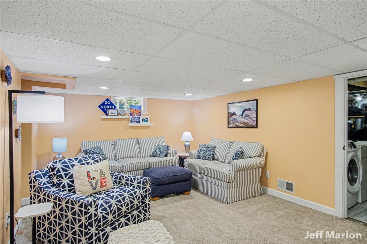 1523 North Avenue, Grand Rapids, MI, 49505