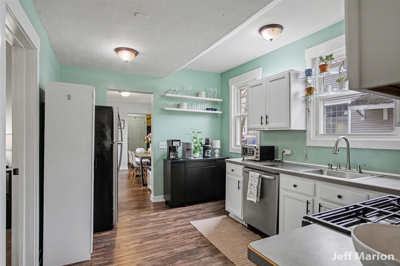 1523 North Avenue, Grand Rapids, MI, 49505